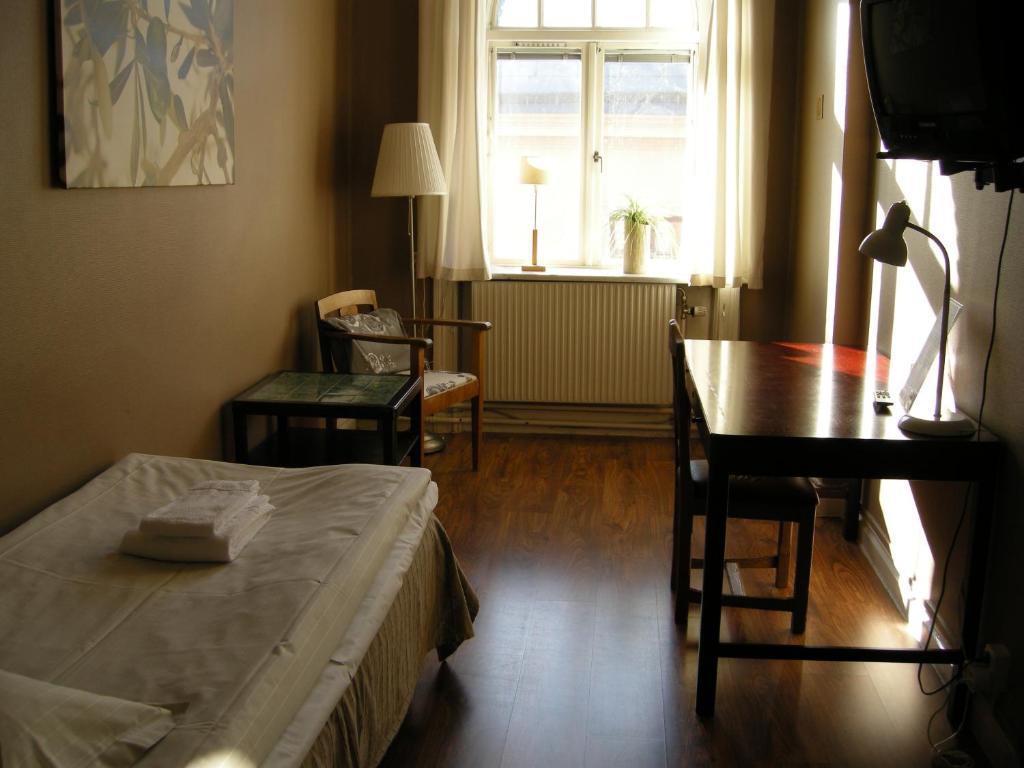 Jaernvaegshotellet イェブレ 部屋 写真